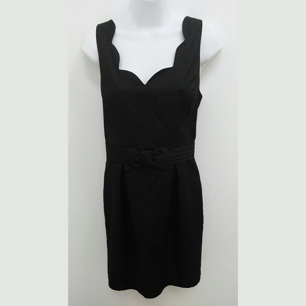 Forever 21 Black Dressy Dress Bow Waist Scallop Neck Medium Prom